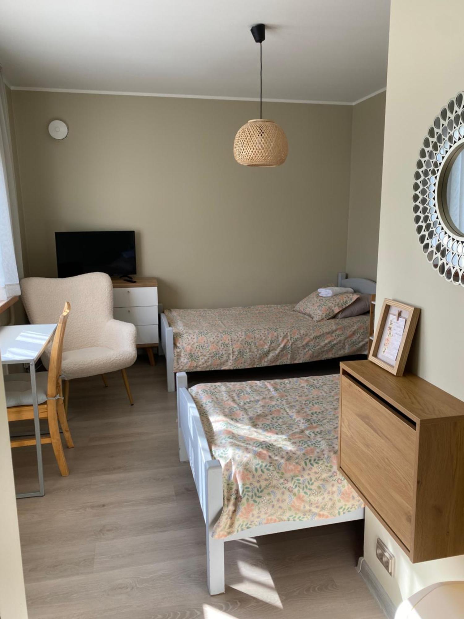 Ohtu Poik 4 City Center Apartment Pärnu Exterior foto